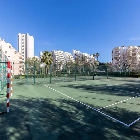 Daire Akisol Rocha Plum *