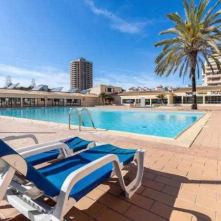 Daire Akisol Rocha Plum *